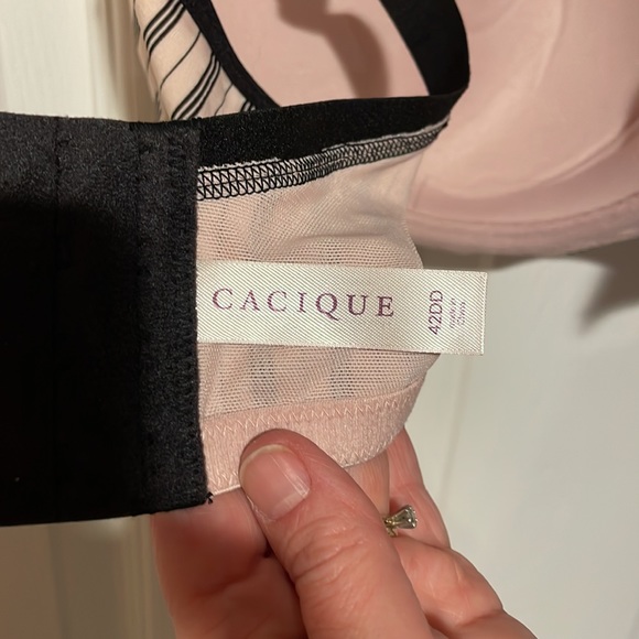 Bra - Picture 4 of 4